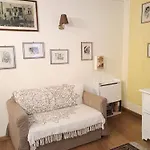 Venetian Apartment Near San Marco & Biennale アパート ヴェネツィア